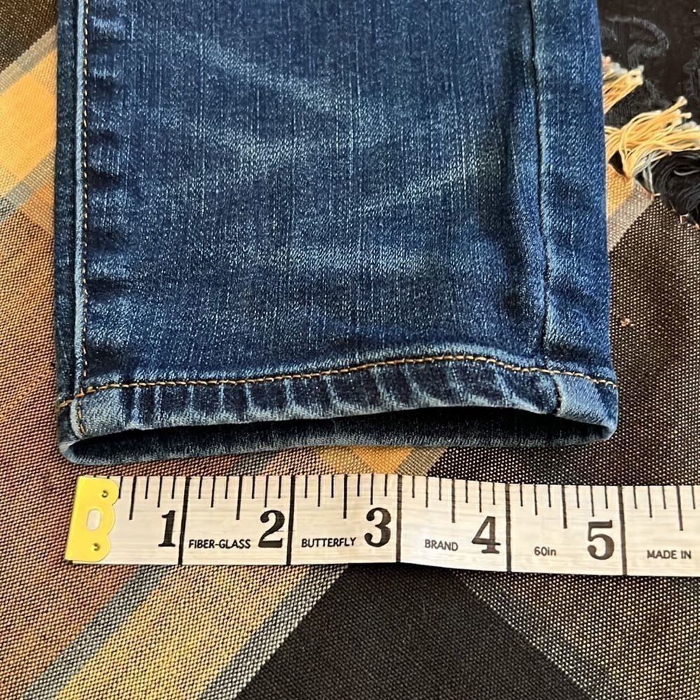 American Eagle size 28x28 Distressed jeans with stretch EUC - Picture 8 of 15